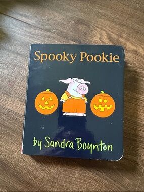 Spooky Pookie by Sandra Boynton - Black & Orange Kids Board Book